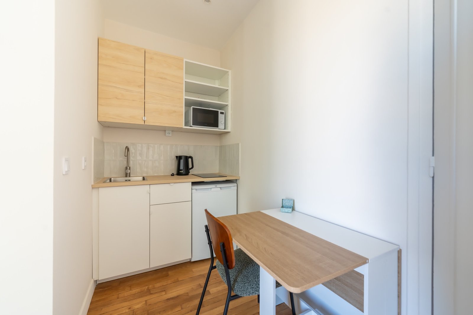 Suite 7 - Image 2